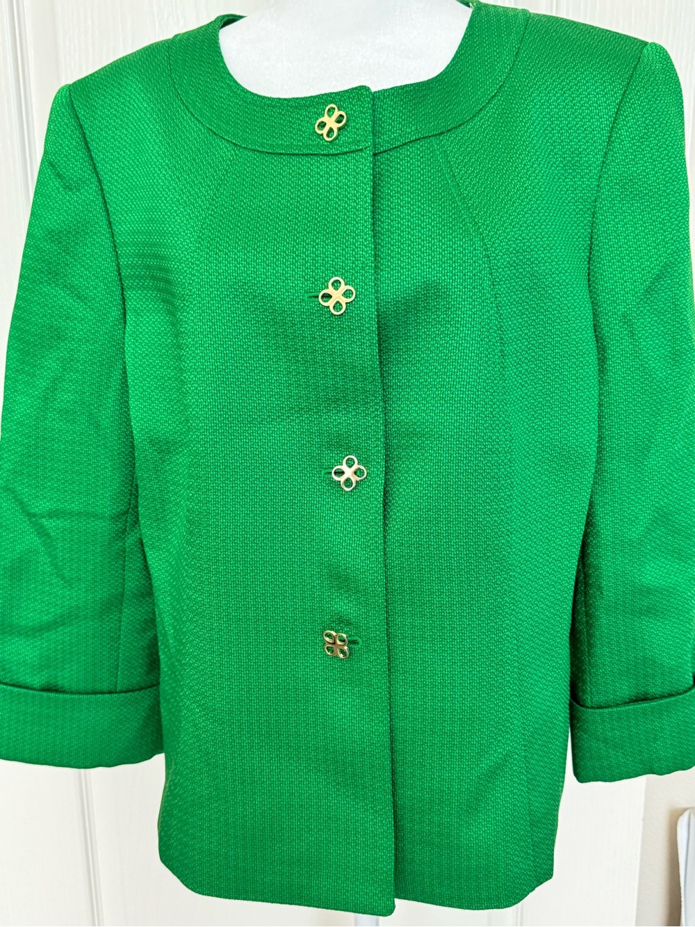 Tahari Blazer NWOT Size 16